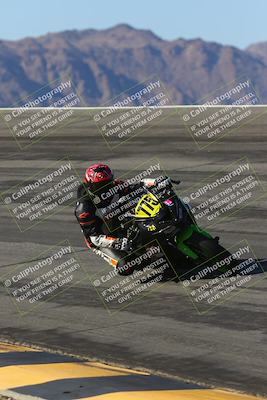 media/Mar-21-2025-CVMA Friday Practice (Fri) [[30cd4fe323]]/3-Racer 2/Session 2 (Bowl)/